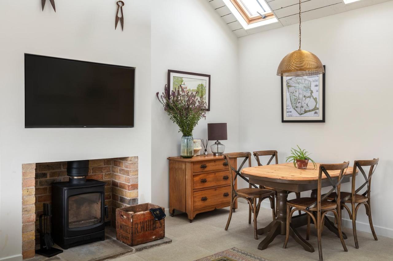Linseed Barn- Stamford Holiday Cottages Esterno foto